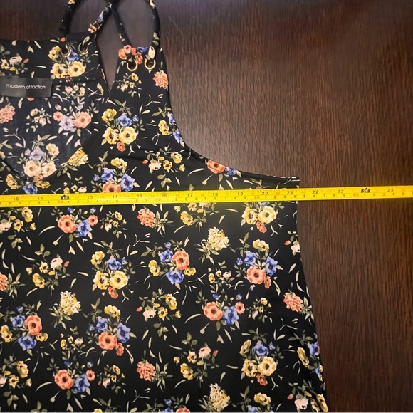 MODERN ATTRACTION Women’s floral tank dual strap vShaped size XL - Picture 5 of 8